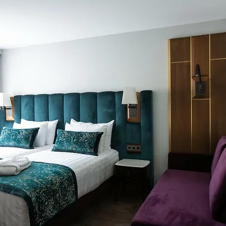 Hotel Boutique Elke Superior 4*