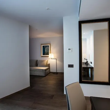 Boutique Elke Superior Hotel 4*
